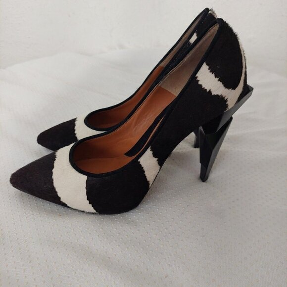 Fendi Italy Brown White Calf-hair Pointed Toe Diamond Cut Heeled Pump Size 36.5 - Picture 1 of 11